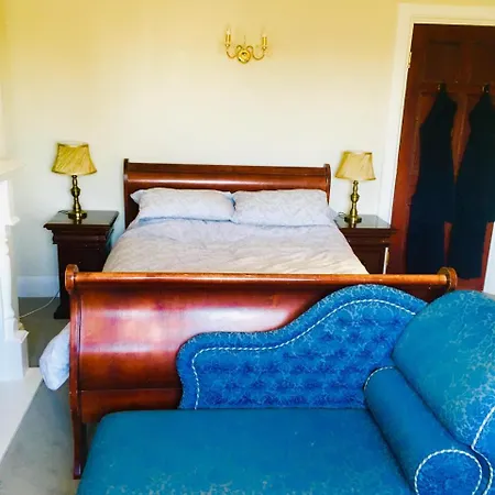 Brass Castle Bed & Breakfast 3*