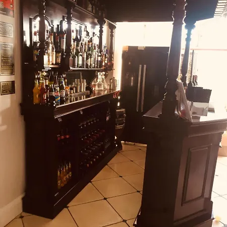 Brass Castle Bed & Breakfast 3*