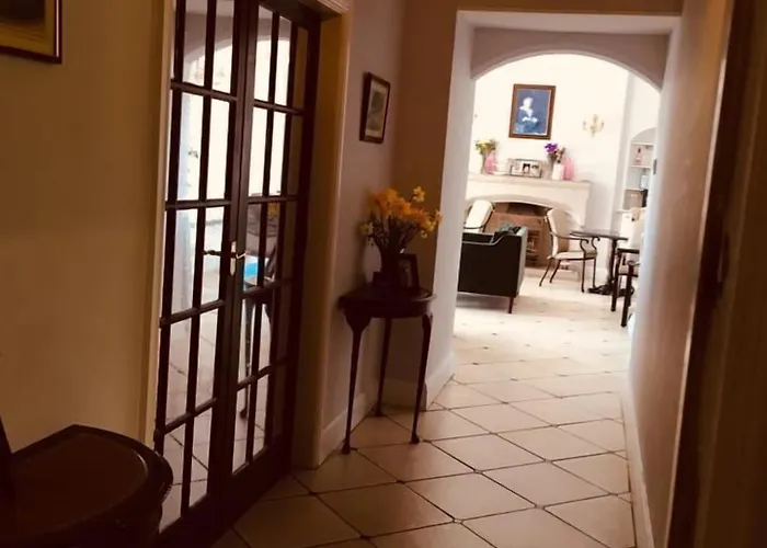 Bed & Breakfast Brass Castle 4*