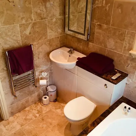 Brass Castle Bed & Breakfast 4*